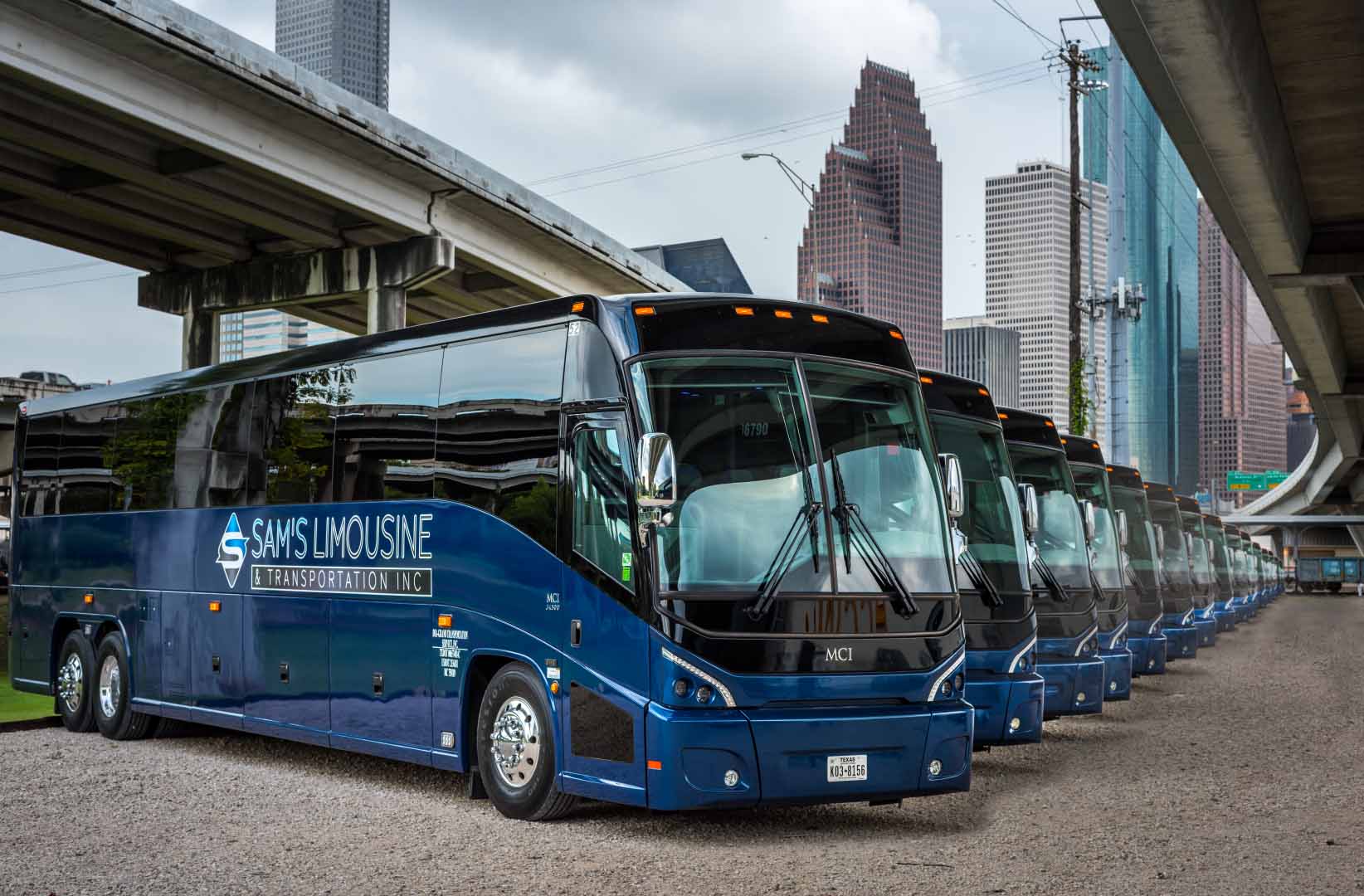 Charter Bus | Houston, TX | Call 800-288-4726 Toll Free